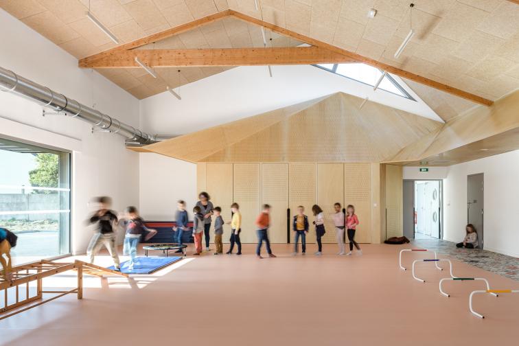 architecture saint malo ille et vilaine 35 bretagne bois salle motricité château malo cf.architecture