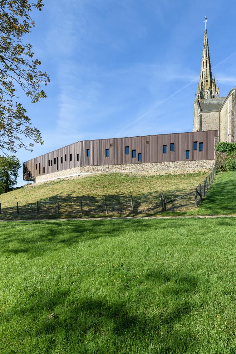maison de santé epicerie ossature bois zinc architecture 35