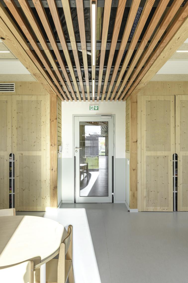 Vitré accueil périscolaire cf architecture terre crue bois écologie construction ar ruskenn