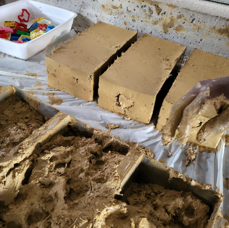 Vitré accueil périscolaire cf architecture terre crue bois écologie construction ar ruskenn