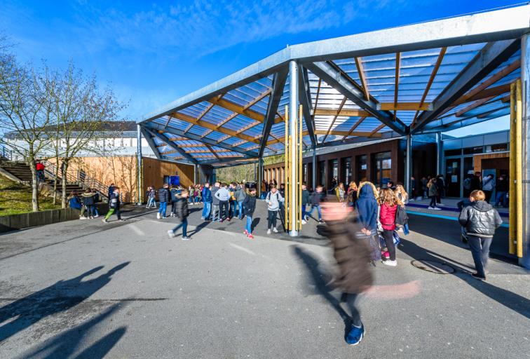 préau college architeture 53 ossature bois polycarbonate