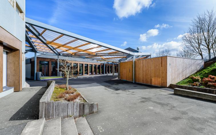 ossature bois architecture 53 college préau polycarbonate