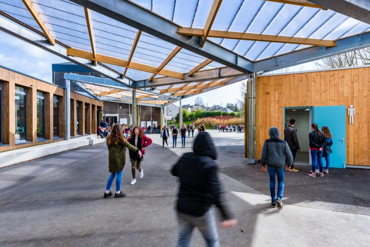 ossature bois architecture 53 college préau polycarbonate